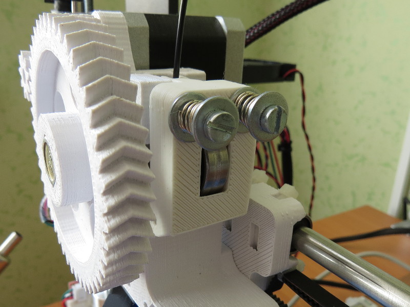 Extruder idler